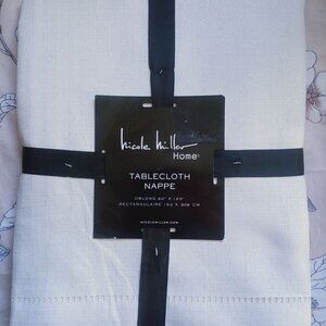 Nicole Miller Tablecloth Nappe